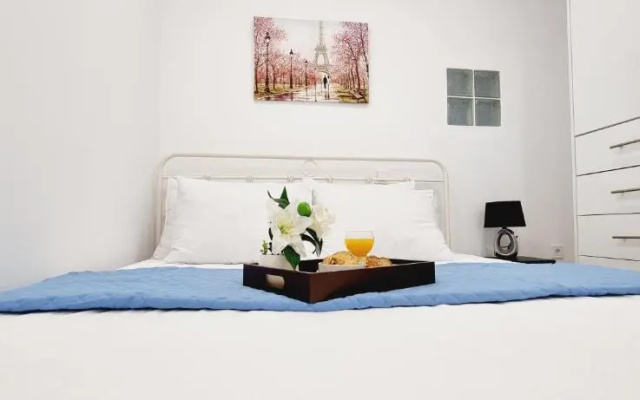 Cristina Studio Apartment