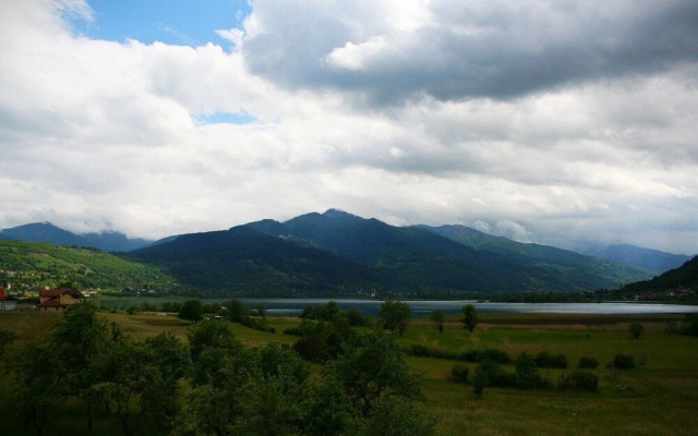 Camp Hotel Lake Views