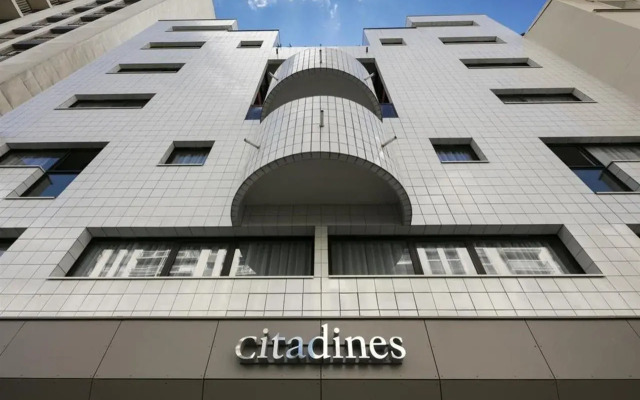 Отель Citadines Austerlitz Paris вид на фасад