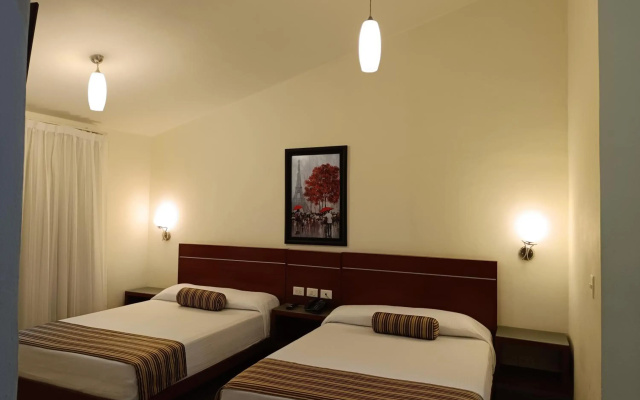 Grand City Hotel Cancun - Near Market 28