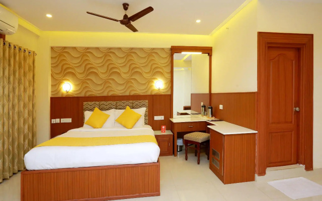 Capital O 14702 Kovilakam Residency