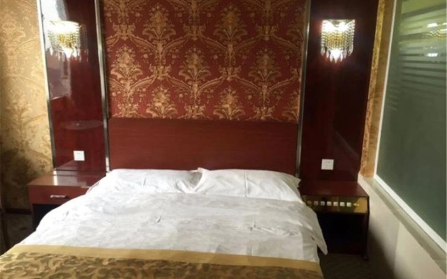 Suining Yaju Business Hotel