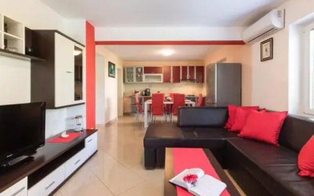 Apartment Josip Malin