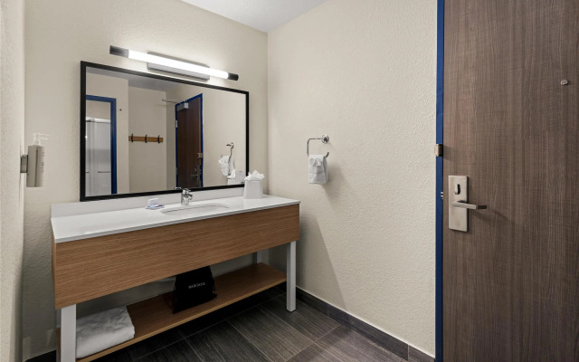 Spark by Hilton Fort Wayne