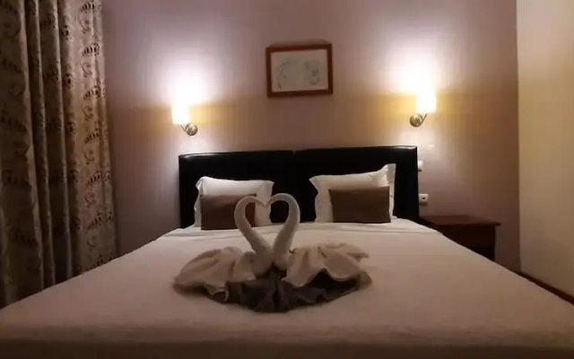 Room in Guest Room - Deluxe Double Room With Balcony in Vila do Maio