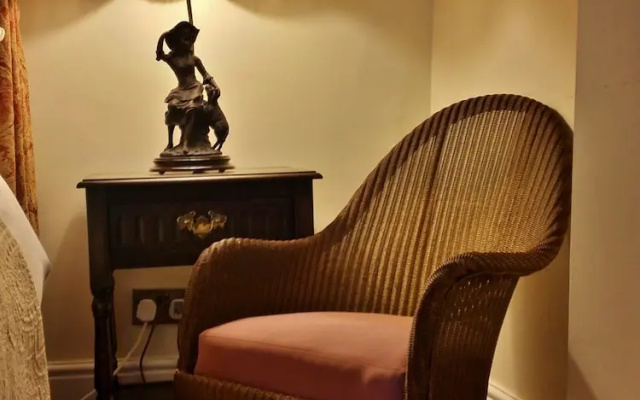 The Firecat Country House B&B