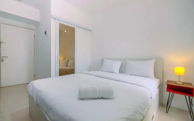 Comfy and Modern Studio Pakubuwono Terrace Apartment by Travelio
