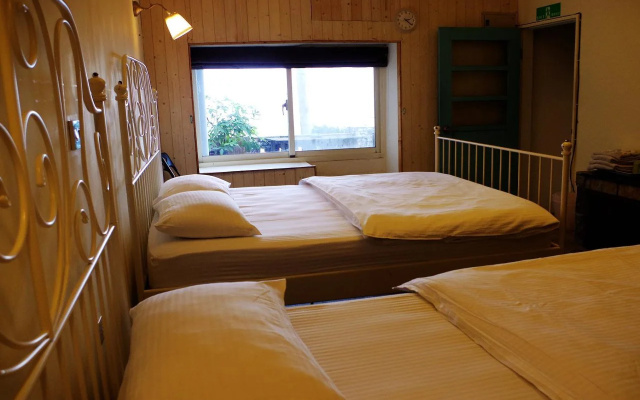 Sunnyrain Bed And Breakfast