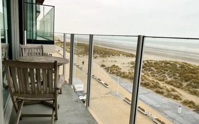 Couple Stay Near Beaches