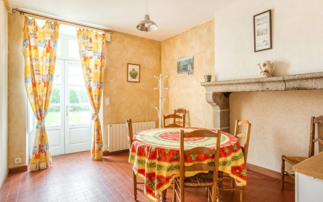 Dreamy Holiday Home in Saint-james With Private Garden