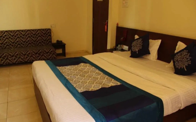 Hotel Om by FabHotels
