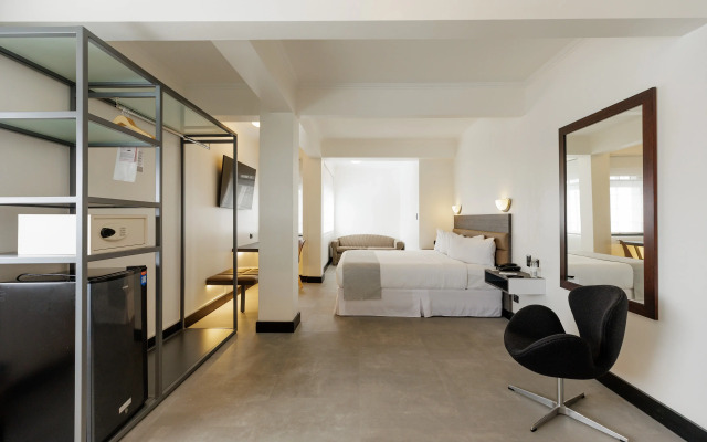 Parque del Lago Boutique Hotel
