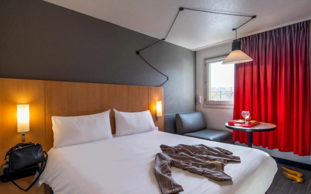 ibis Cergy Pontoise Le Port