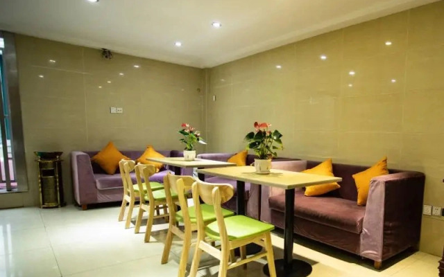 Shell Hefei Chaohu Railway Station Wanda Plaza Hotel