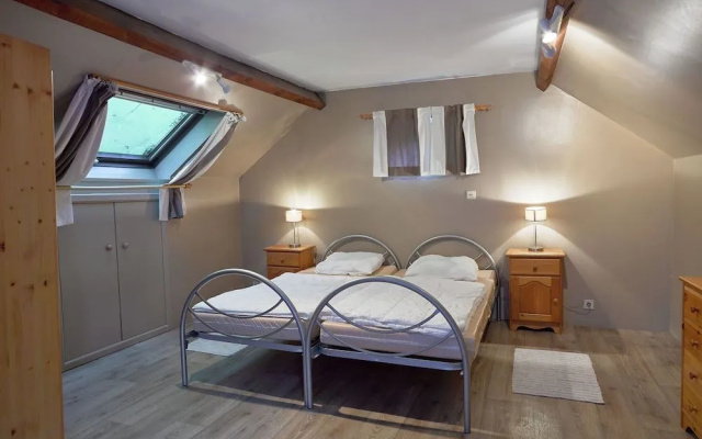 Spacious Family Home, Sosoye