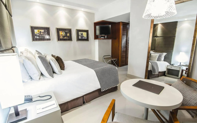 Stream Palace Hotel