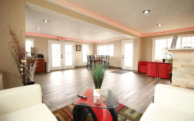 Westbridge Inn and Suites
