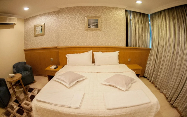 Sadan Plaza Hotel