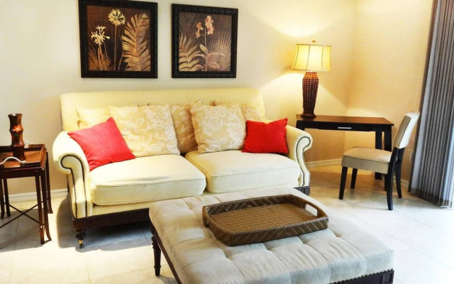Pacifico L103 - 2bedroom Upscale Ground Floors Unit