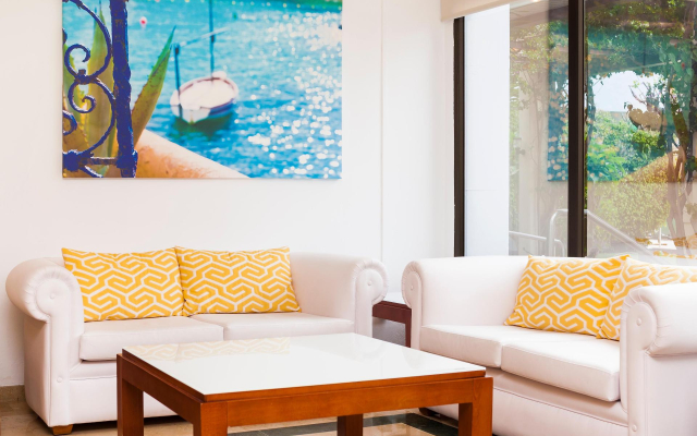 Globales Pionero Hotel