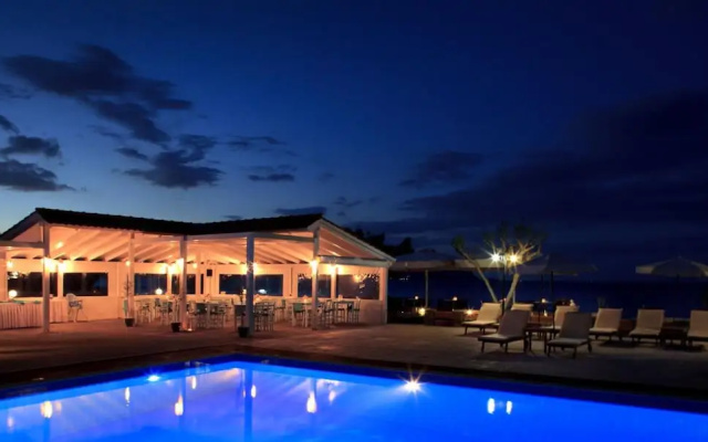 Galazio Kima Apartments - Bougainvillea Ground Floor Suite 5