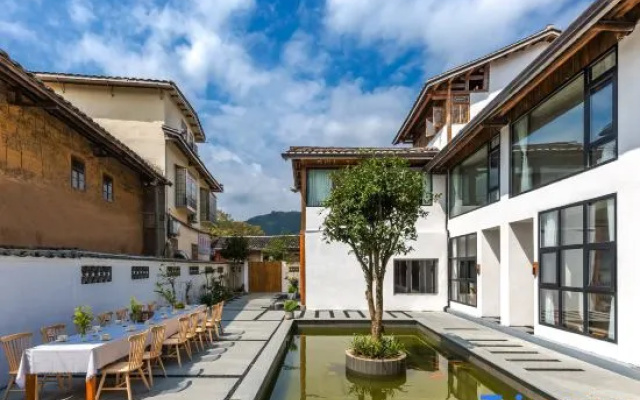 Yunshui ballad beautiful cloud night Guesthouse