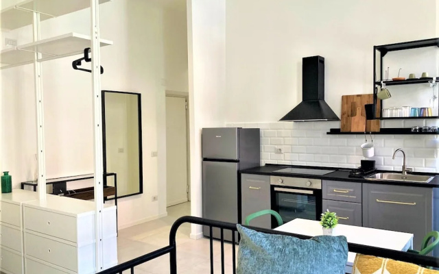 Contemporary studio- Ornato 13