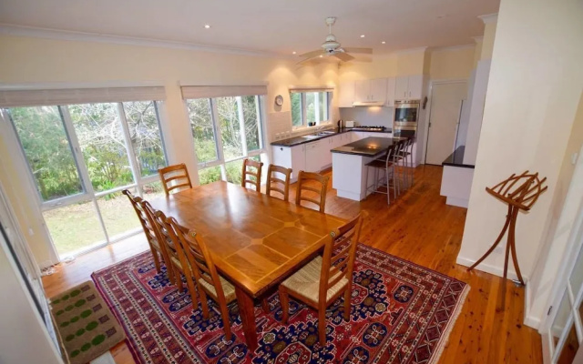 Lynwood House Estate