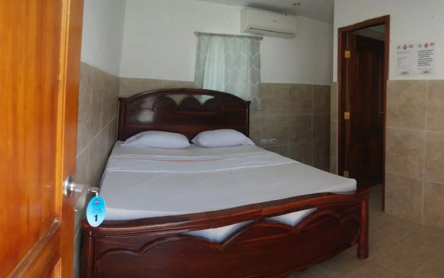 Hostal Palmeras Playa Milina