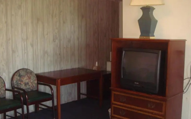 Economy Motel