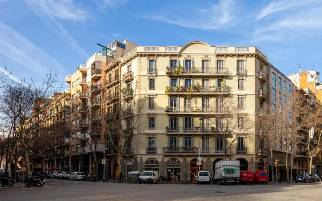 Modernist Family Apartment Barcelona