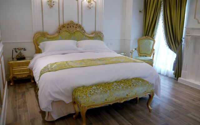 Sun Moon Lake Queen Castle Hotel