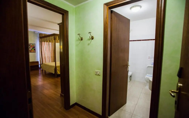 Hotel Diana