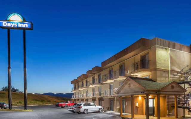 Days Inn by Wyndham Medford