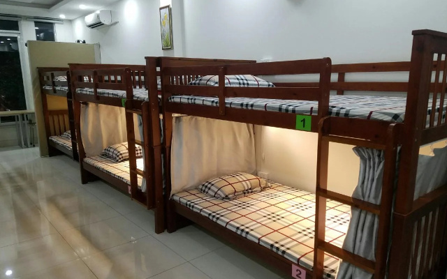 Natural House Hostel