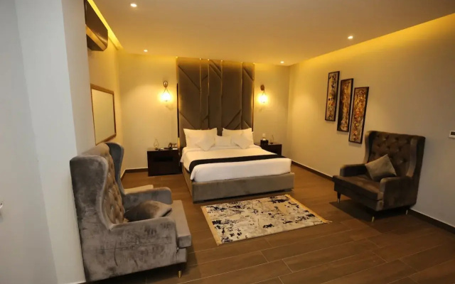 The Orchard Hotel