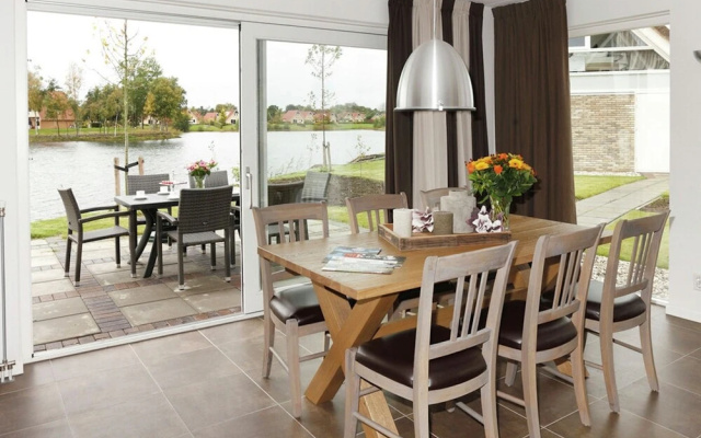 Spacious Holiday Home With Garden