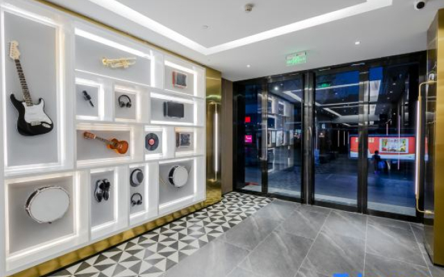 Homeinn Plus Hotel (Hangzhou West Lake Pedestrian Street Hubin Intime)