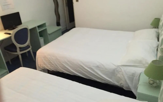 Hotel Joly