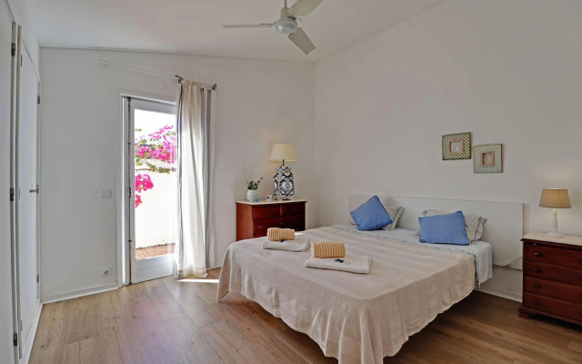 Vilamoura Golf Villa 1 by Homing
