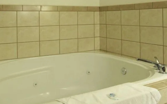 Americas Best Value Inn & Suites Woodland