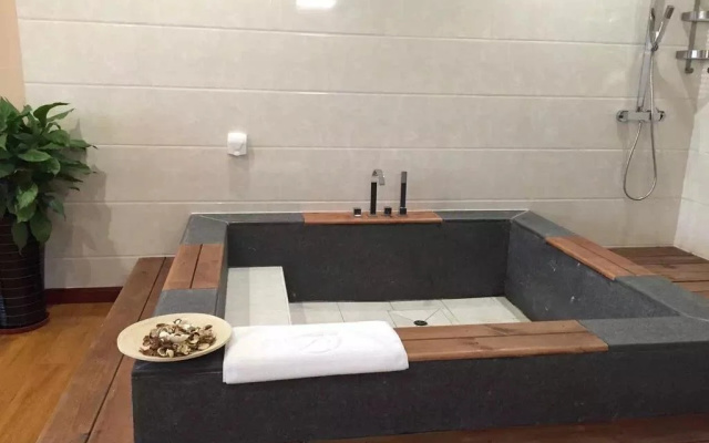 Linquanli Hostel