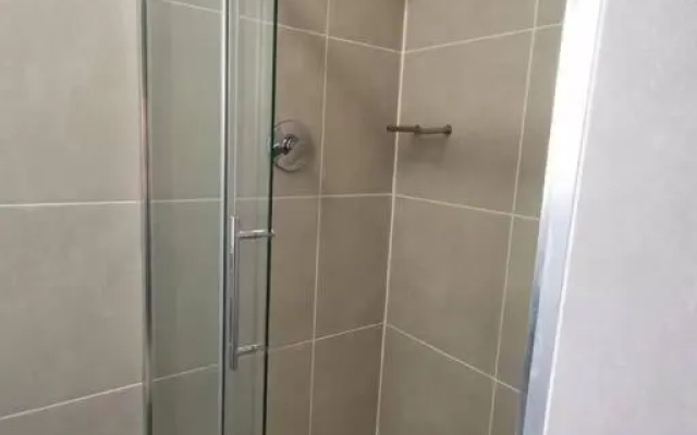 Bryanston one bed apartment