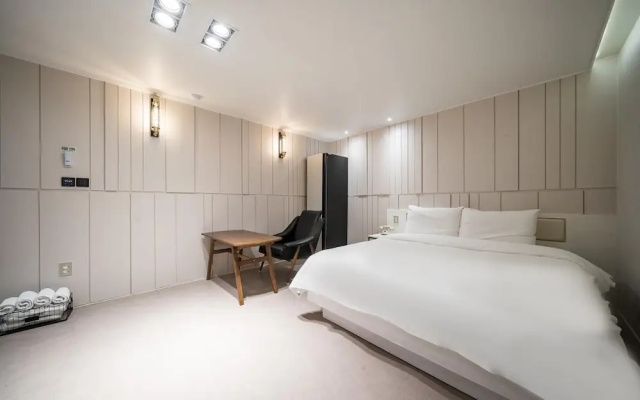 Changwon Myeongseodong Hotel Goguryeo