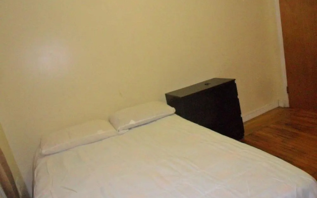Eastern Parkway Guest House