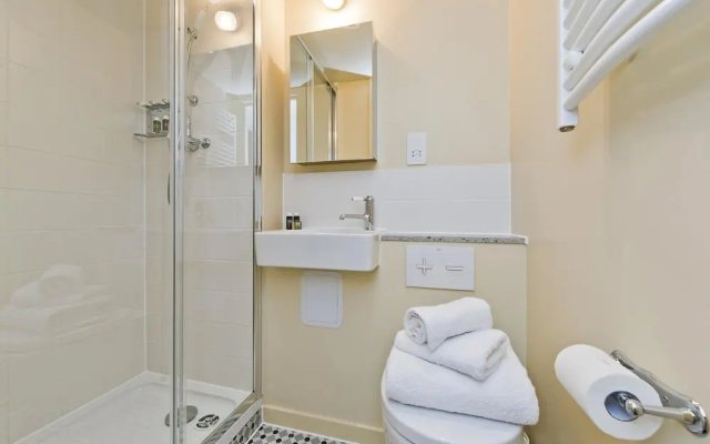 Studio in Historic Building Near Primrose Hill