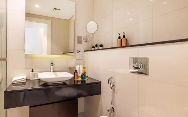 Manzil - Designer 1 BR Apt near Burj & Dubai Mall