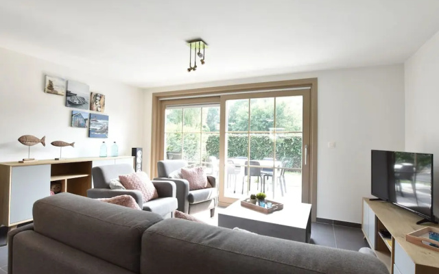 Cozy Holiday Home near Westhoek