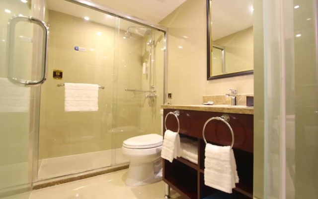 Donggang Ruiyi Hotel