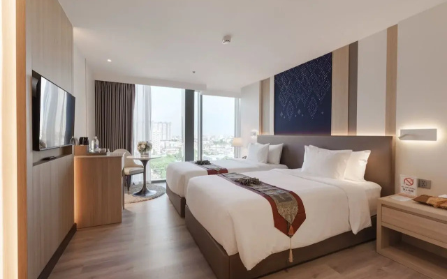 Sz Canalside Hotel